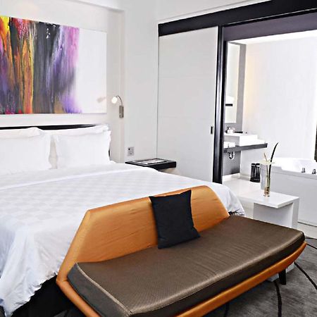 Ts Suites Сурабая Екстериор снимка